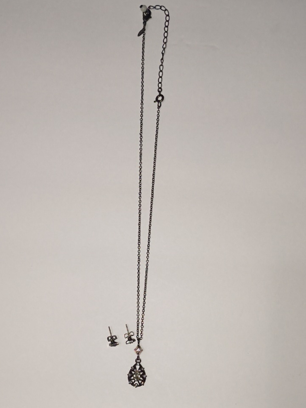Black Filigree Teardrop Pendant Necklace with Matching Studs